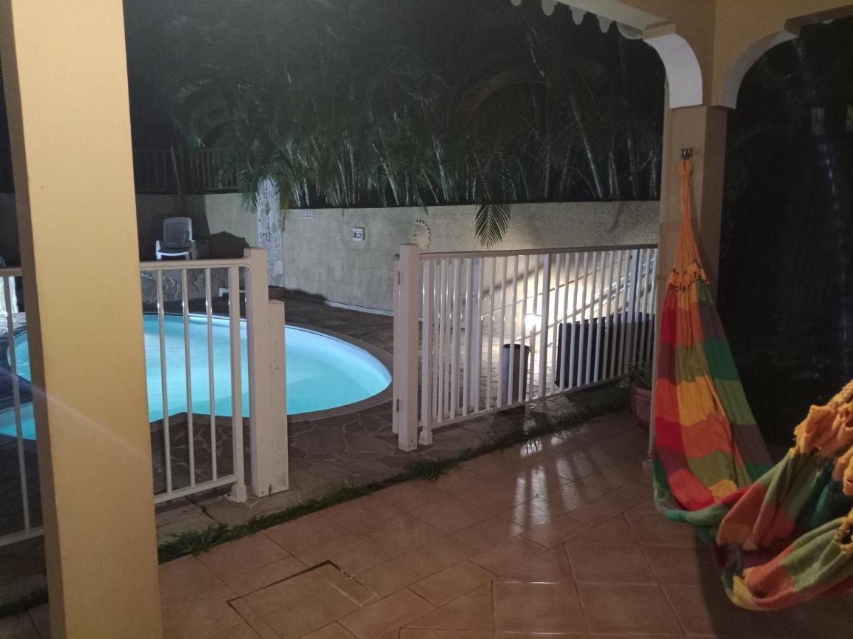 Villa Emmanuel Le Plaisir Des Vacances Сент-Люс Екстер'єр фото